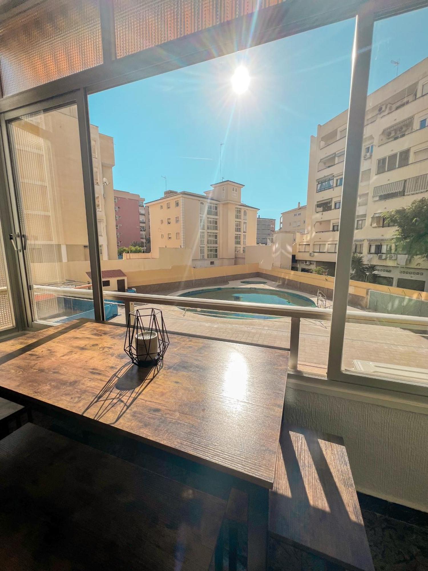 Cozy And Bright Flat With Pool Apartment Torremolinos Exterior foto